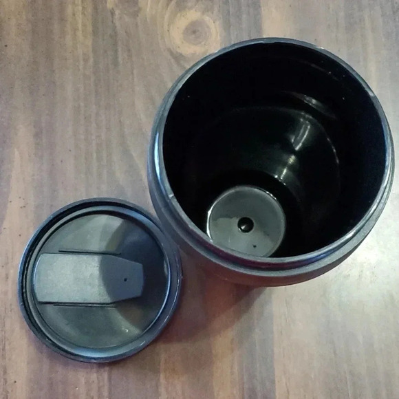 TRAVEL MUG - Picture 3 of 4